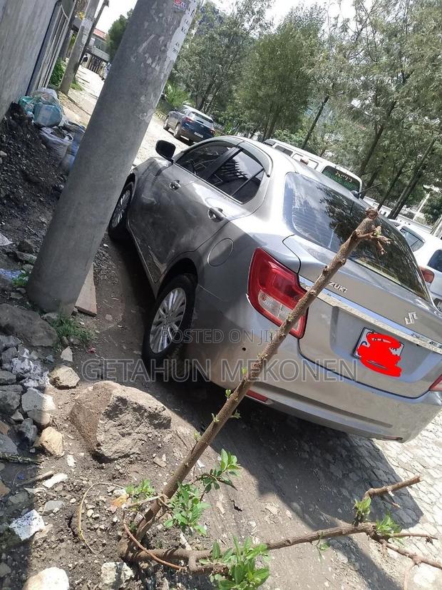 Suzuki Dzire 2023 Silver
