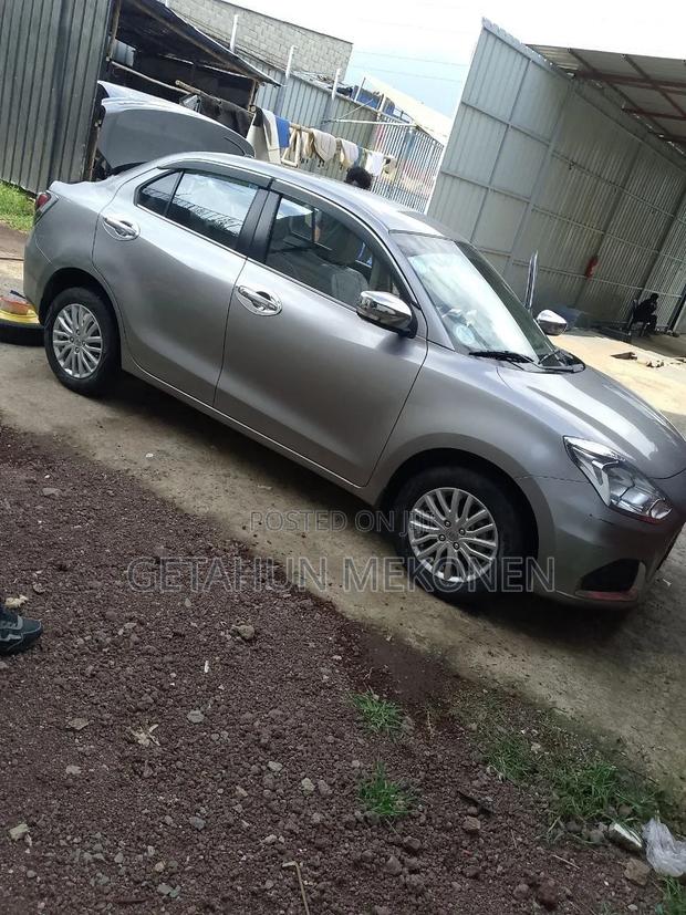 Suzuki Dzire 2023 Silver