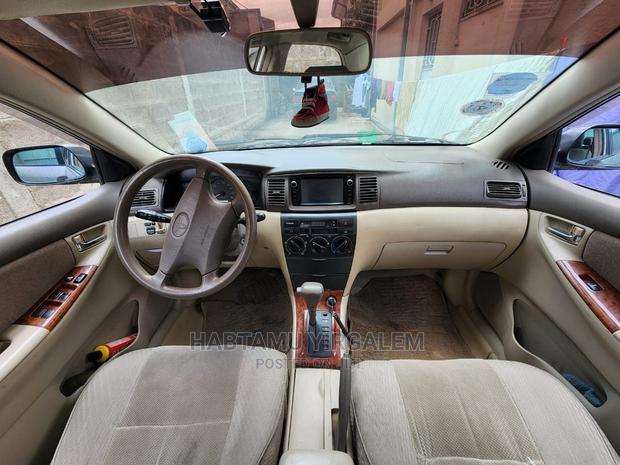 Toyota Corolla 2003 Gold