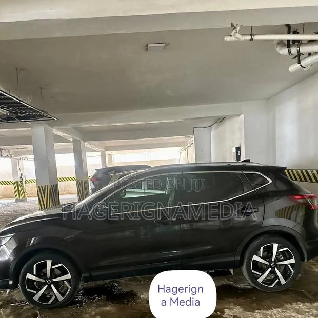 Nissan Qashqai 2018 Black