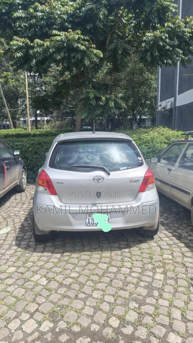 Toyota Yaris 2009 Silver