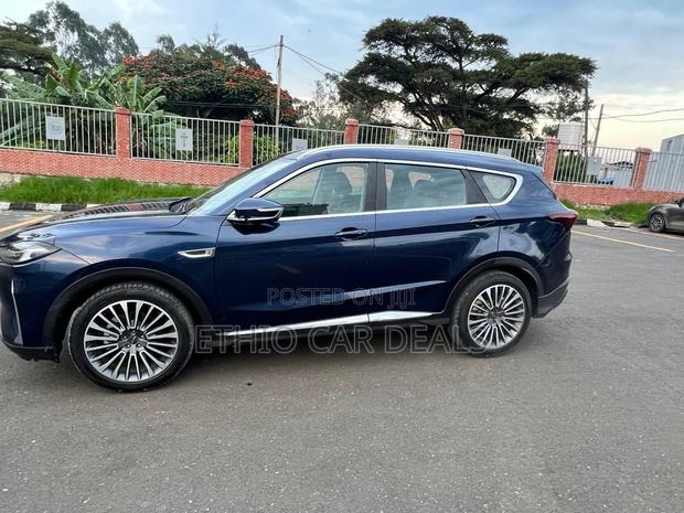 Jetour X70 Plus 2022 Silver