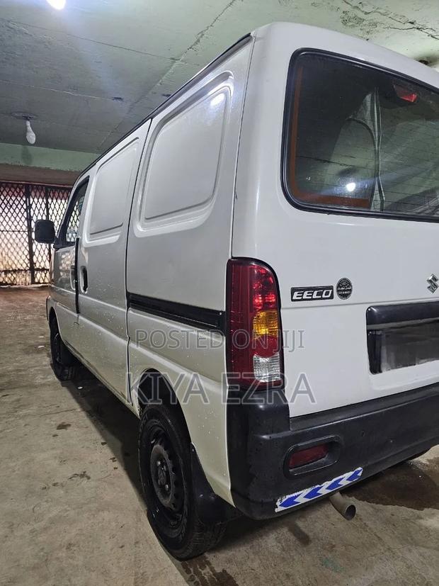Suzuki Eeco 2023 White