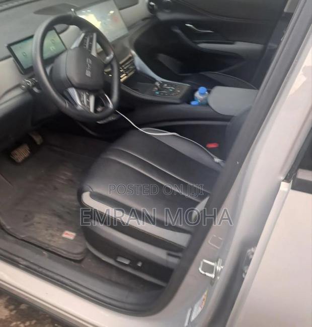 BYD Sealion 05 DM-i 2024 Maroon