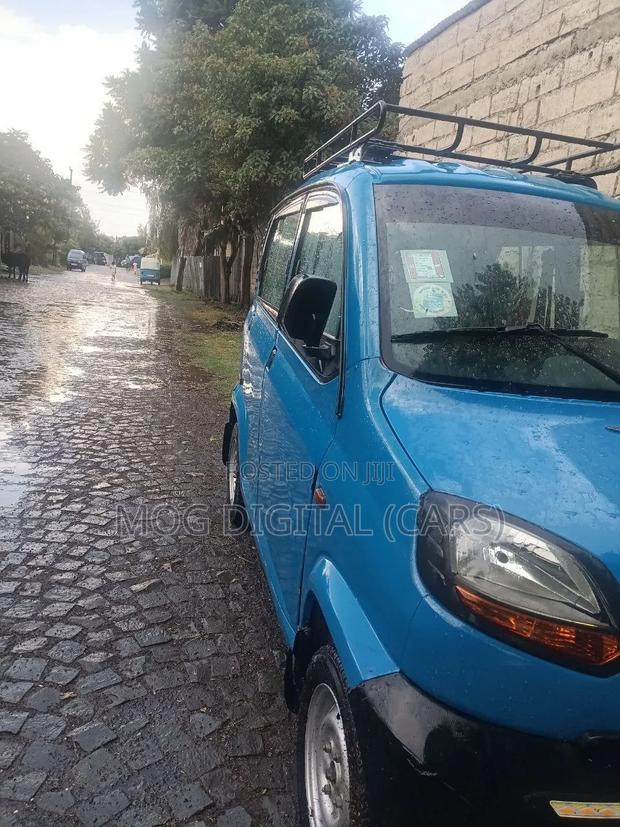 Car 2021 Blue