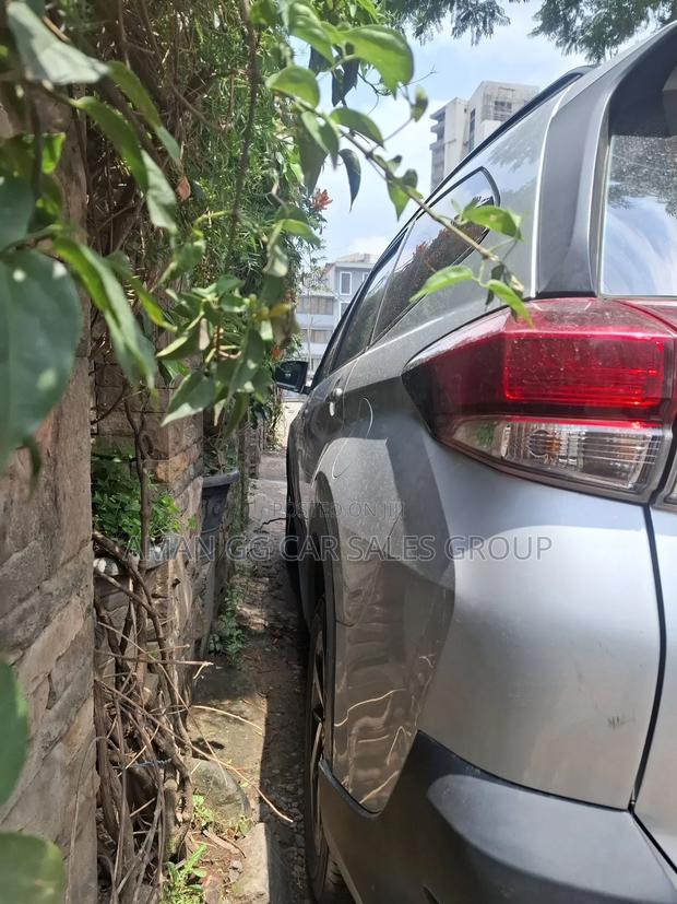 Toyota Rush 2022 Silver