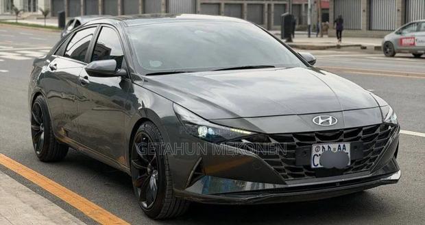 Hyundai Avante 2022 Gray