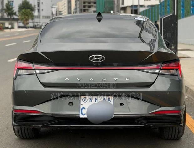 Hyundai Avante 2022 Gray