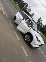 Toyota Highlander Hybrid 2024 White for sale