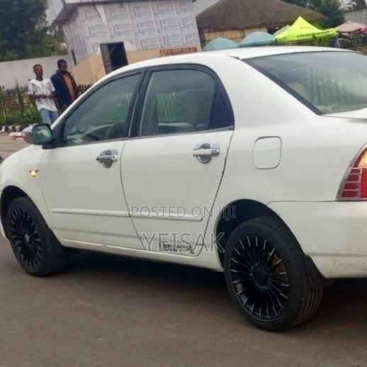 Toyota Corolla 2007 White