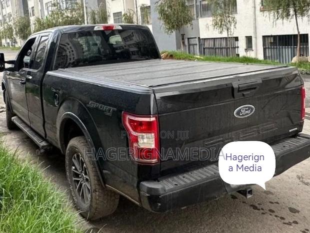 Ford F-150 2021 Black