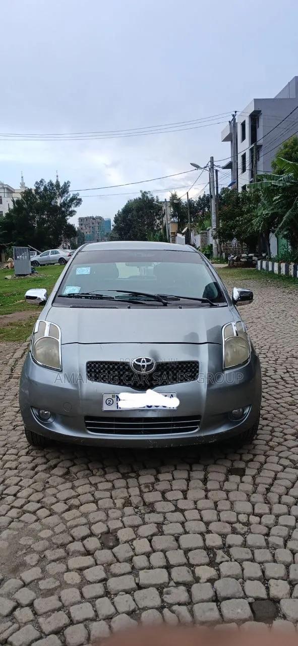 Toyota Yaris 2007 Gray