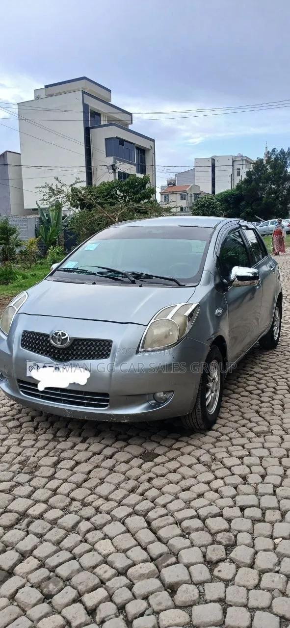 Toyota Yaris 2007 Gray
