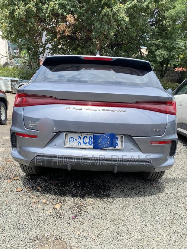 BYD E2 43 kWh 94 hp FWD 2025 Gray