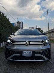 Volkswagen ID.6 2024 Gold for sale