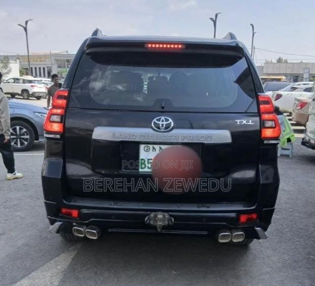 Toyota Land Cruiser 2021 Black