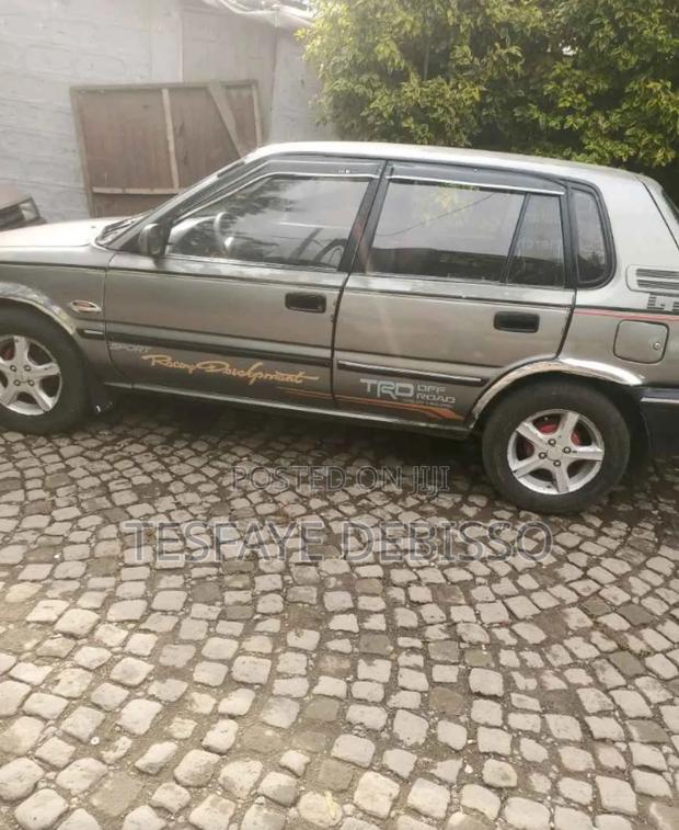 Toyota Corolla 1990 Gray