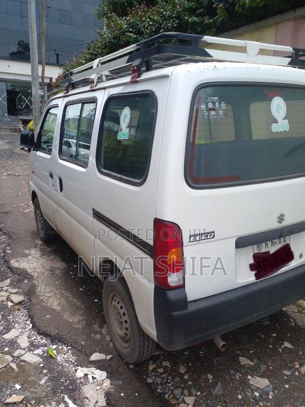Suzuki Eeco 2024 White