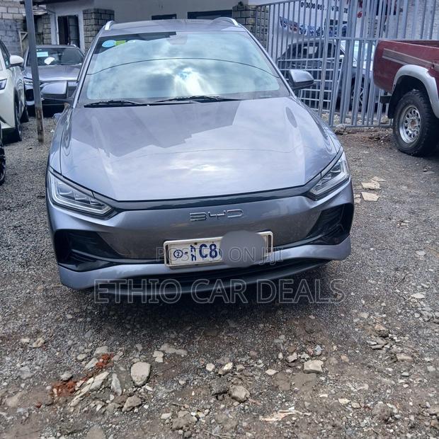 BYD E2 43 kWh 94 hp FWD 2025 Gray