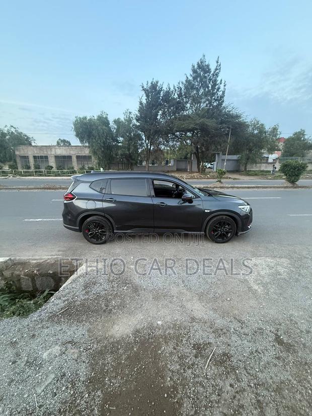 Chevrolet Orlando 2024 Black