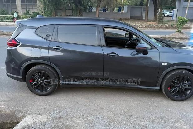 Chevrolet Orlando 2024 Matt Black