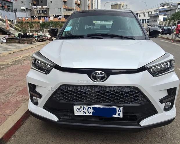 Toyota Raize 2022 White