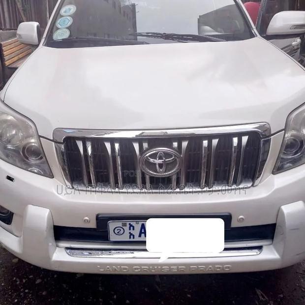 Toyota Land Cruiser Prado 2010 White