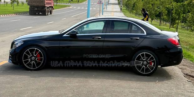 Mercedes-Benz E200 2019 Matt Black