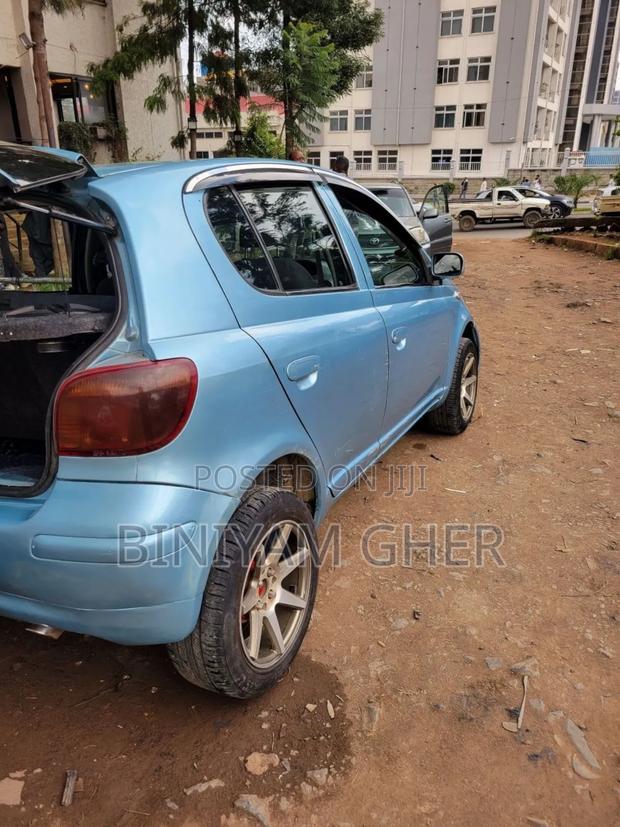Toyota Vitz 2002