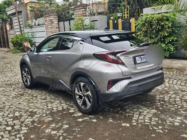 Toyota C-HR 2020 Gray