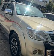 Toyota Hilux 2015 Pearl for sale