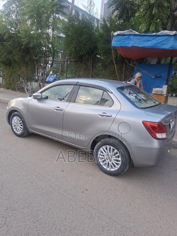 Suzuki Dzire 2022 Gray