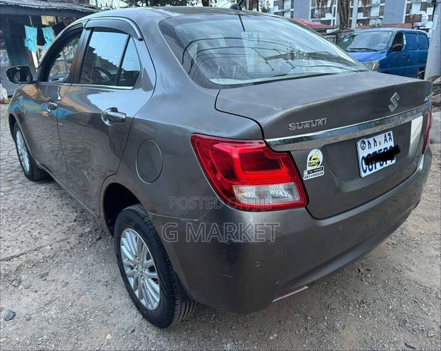Suzuki RE 2022 Silver