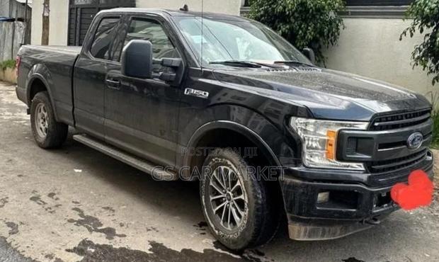 Ford F-150 2021 Black