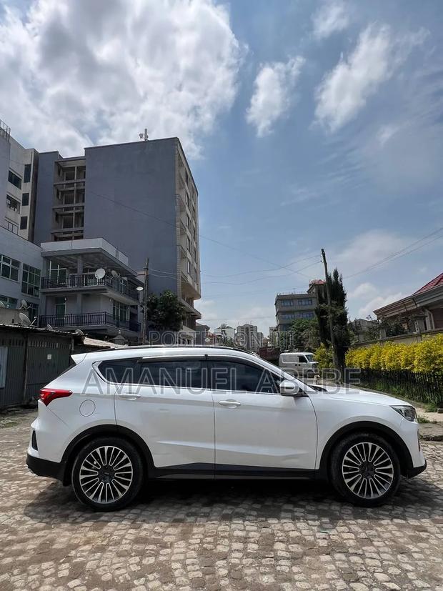 Jetour X70 1.5 7-Seater FWD 2022 White