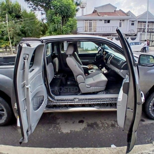 Toyota Tacoma 2012 Black