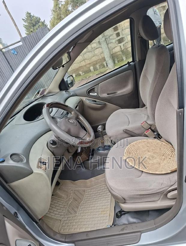 Toyota Platz 2025 Silver