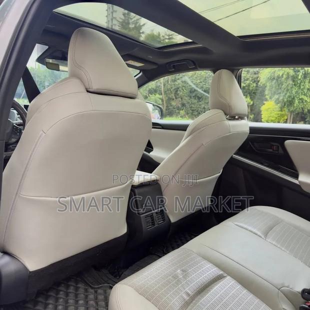 Toyota bZ4X 71.4 kWh AWD 2023 Gray