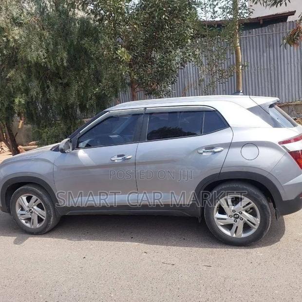 Hyundai Creta 2022 Silver