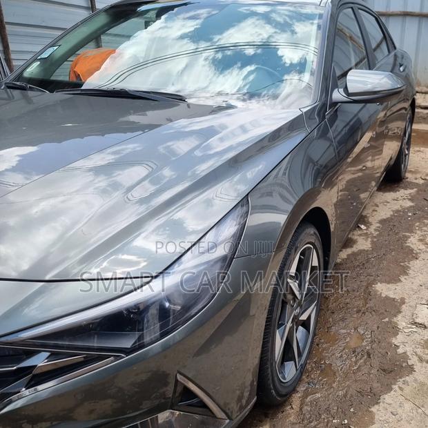 Hyundai Avante 2021 Gray