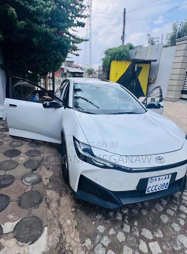 Toyota bZ3 2024 White