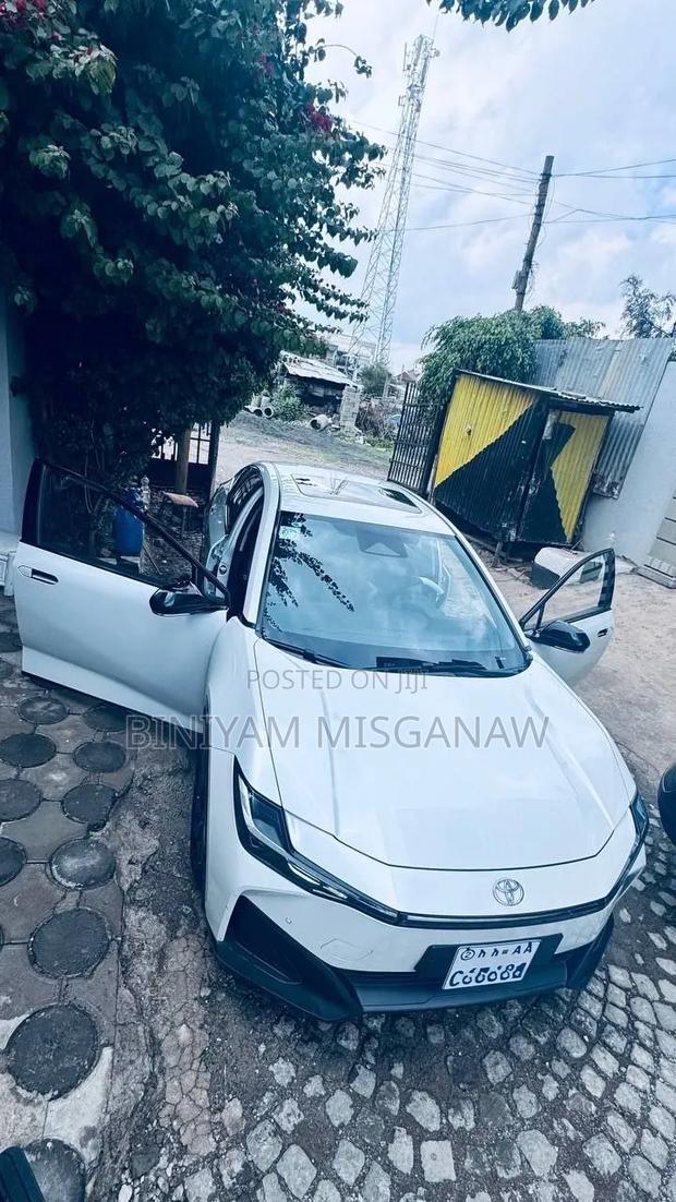 Toyota bZ3 2024 White