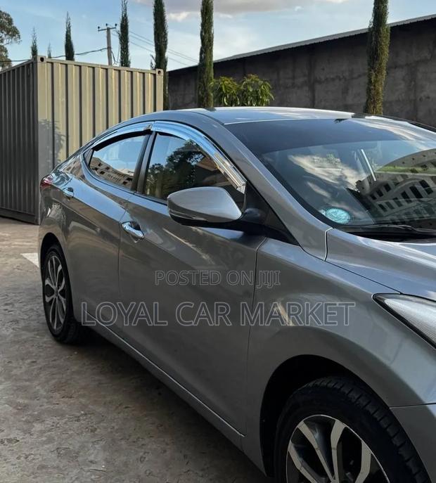 Hyundai Elantra 2013 Gray