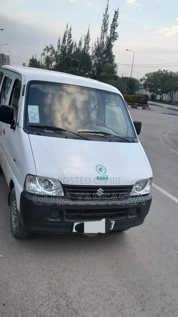 Suzuki Eeco 2023 White