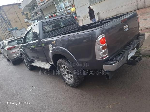 Toyota Hilux 2008 Black
