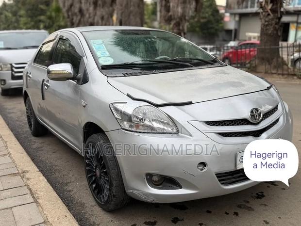 Toyota Yaris 2007 Silver
