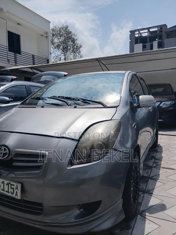 Toyota Yaris 2007 Gray