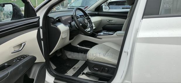Hyundai Tucson SE 2022 White