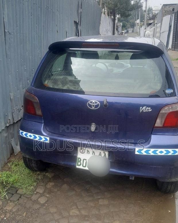 Toyota Vitz 1999 Blue