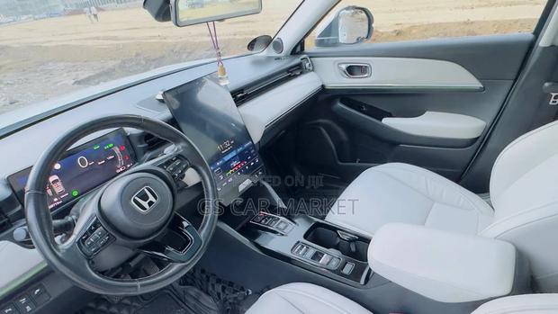 Honda e:NS1 68.8 kWh FWD 2023 Ivory